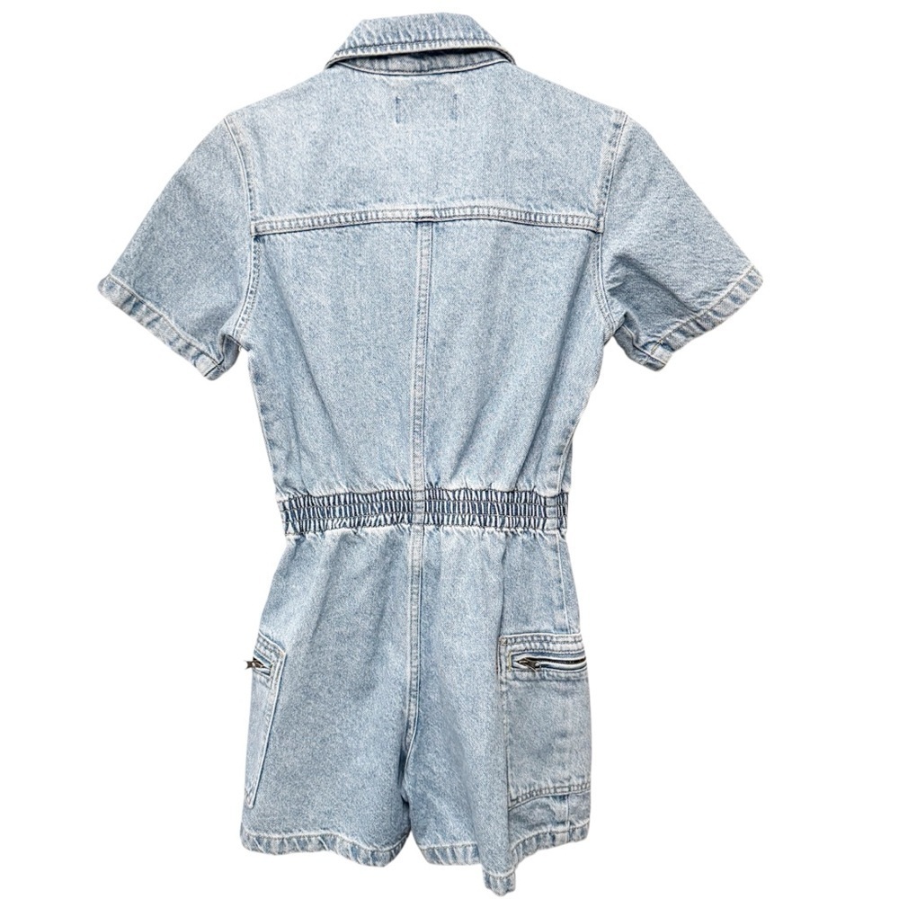 NWOT Wrangler Light Wash Denim Zip-Front Utility Romper, Size 4 - Picture 6 of 10